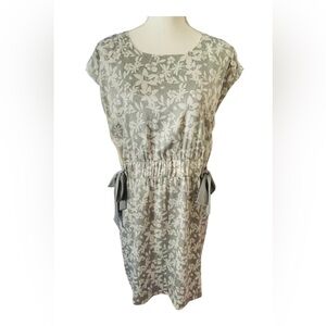 Women’s Vince Camuto Floral Smoked Sage Side-tie Dress With Zipper Closure